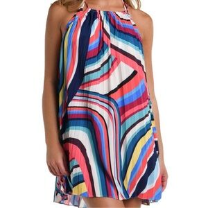 La Blanca Trapeze Cover-Up Dress
Size Medium